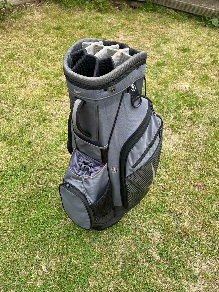green nike golf bag